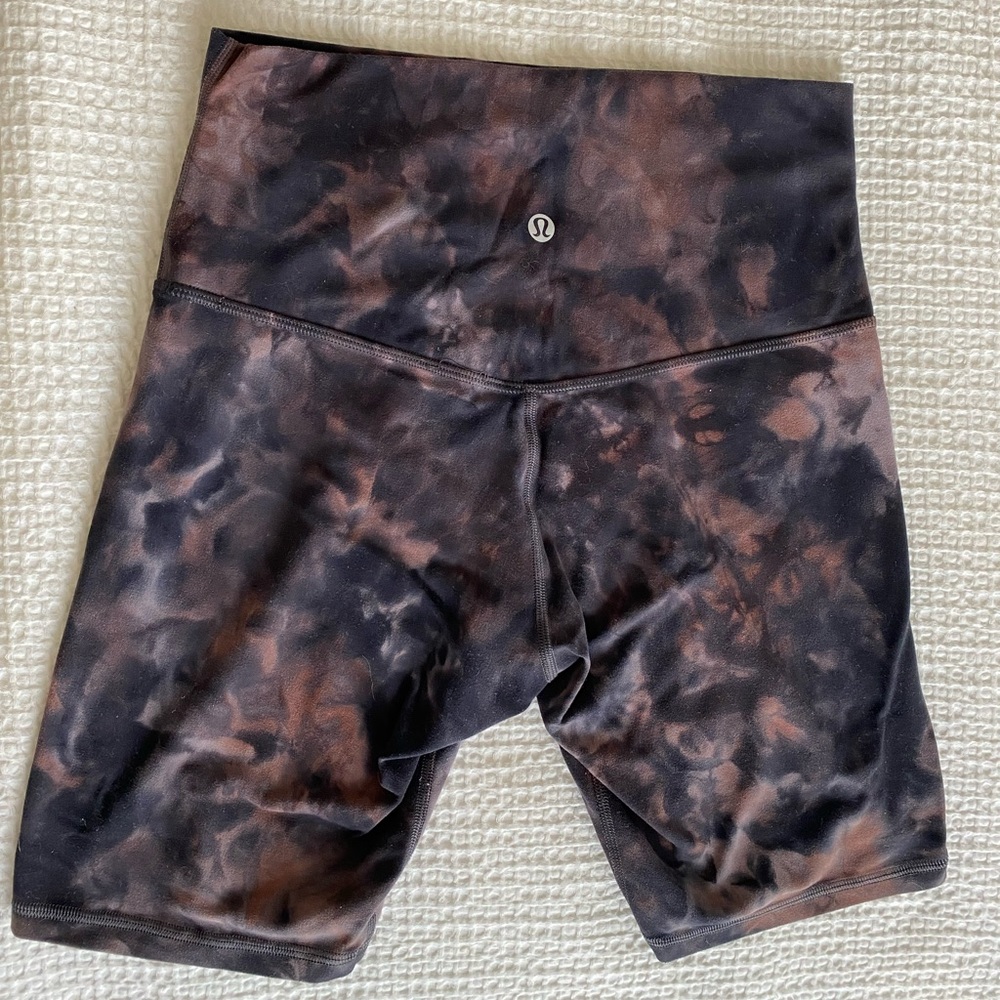Lululemon Align high rise short 8”